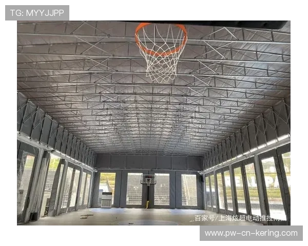 步行者投放“城市篮球主题电车”，成为新打卡地标，电动篮球